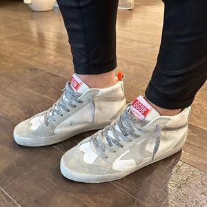 ⭐️ Authentic Golden Goose Mid Stars ⭐️